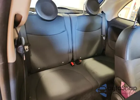 2012 Fiat 500 Pop z USA, uszkodzony, nr VIN 3C3CFFAR1CT365830